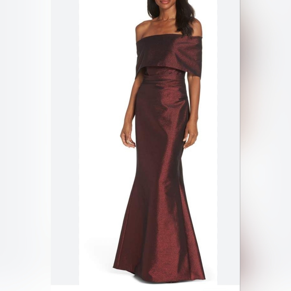 Vince Camuto Gown  Size 4